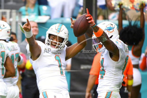 Browns Dolphins Football 