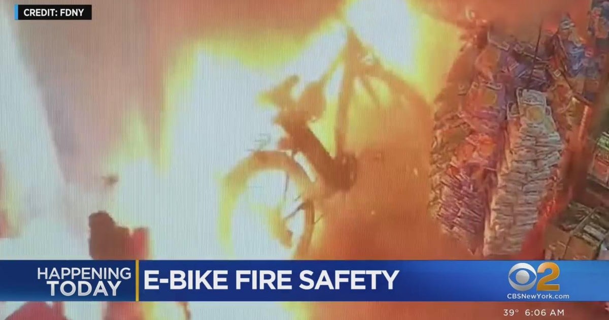 City Council hearing on e-bikes and fire safety - CBS New York