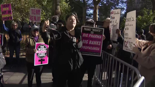 transgender-protest-city-hall.jpg 