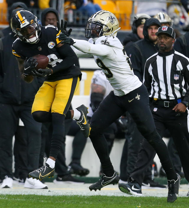 DEC 11th, 2022: Diontae Johnson #18 during the Steelers vs Ravens game in  Pittsburgh, PA. Jason Pohuski/CSM/Sipa USA(Credit Image: © Jason  Pohuski/Cal Sport Media/Sipa USA Stock Photo - Alamy