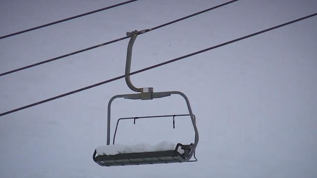 Ski lift 