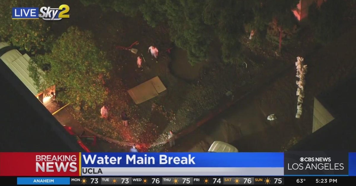 Crews respond to water main break on UCLA campus - CBS Los Angeles