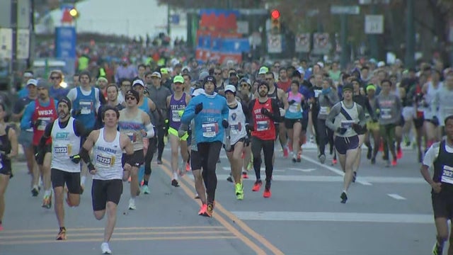dimattei-pkg-philly-marathon-111922-frame-1498.jpg 
