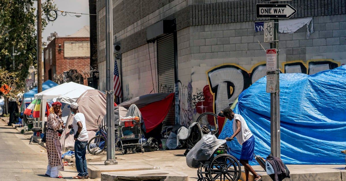 Following pause, Newsom to release $1B for homelessness, with ...