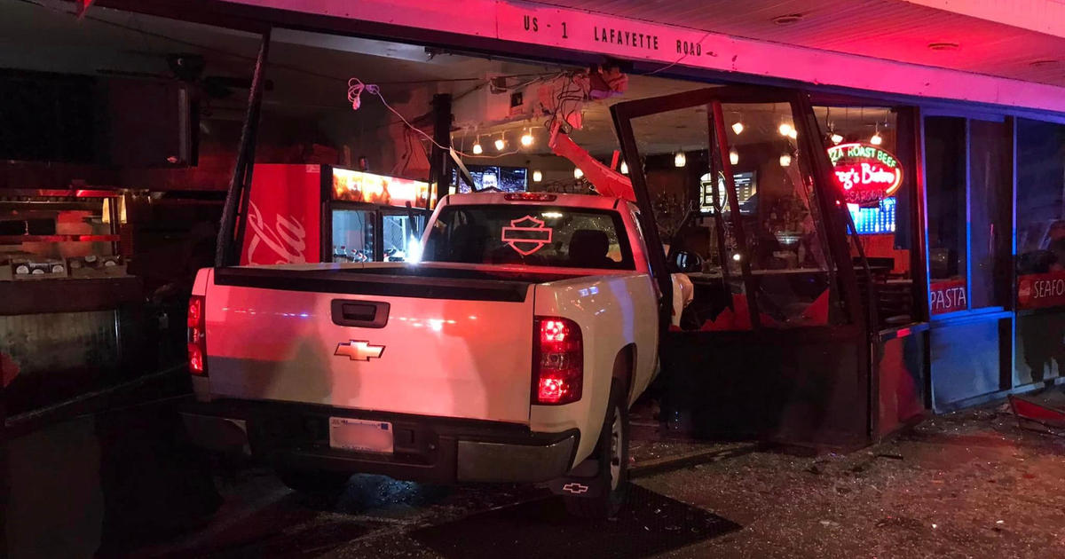 Massachusetts man accused of driving under the influence and crashed into NH restaurant