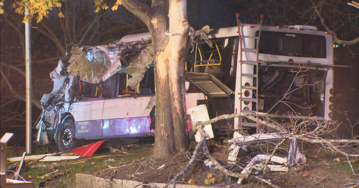 Brandeis University student Vanessa Mark killed 27 hurt in shuttle bus crash in Waltham – CBS Boston