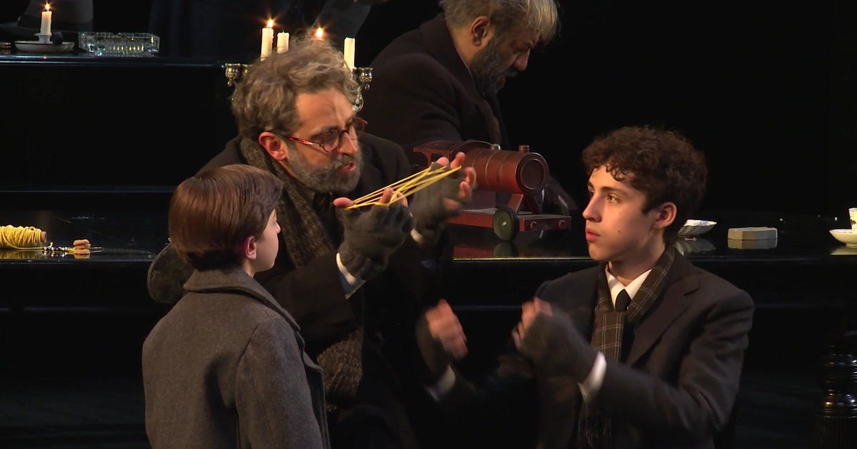 "Leopoldstadt" star Brandon Uranowitz reflects on new Broadway play's