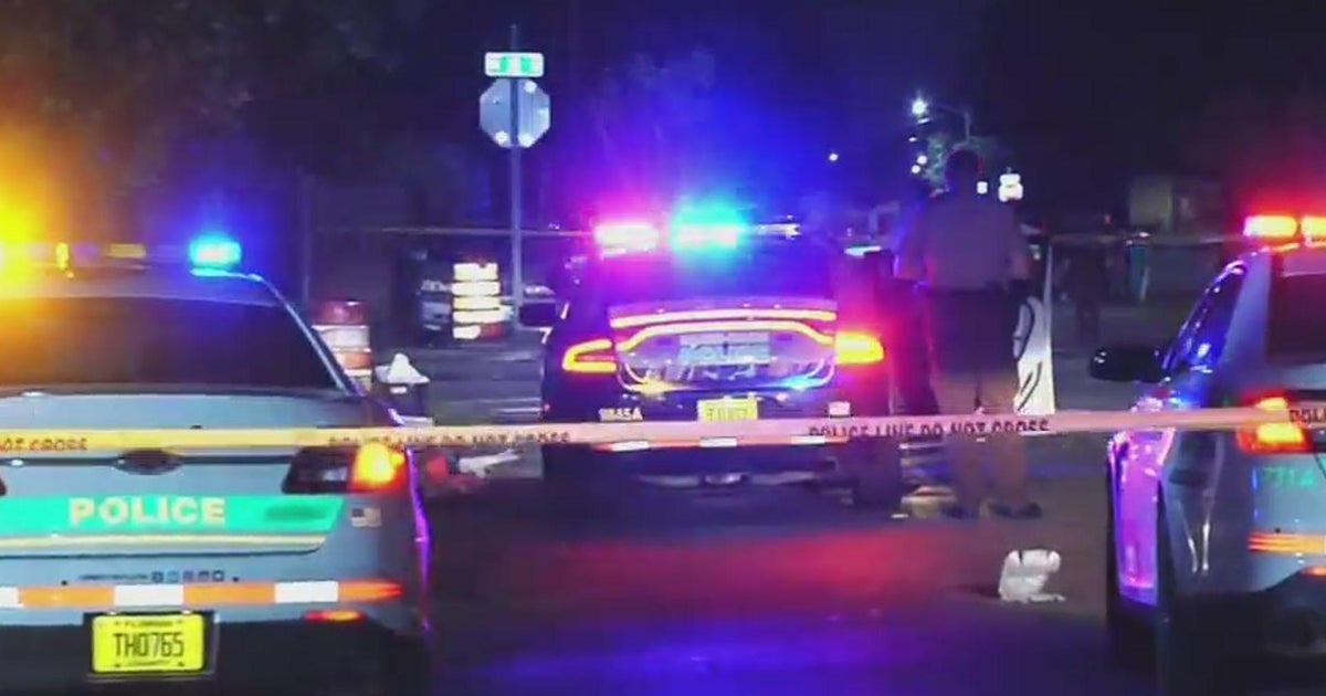 Woman shot Sunday morning in Gladeview Woman shot Sunday morning in Gladeview