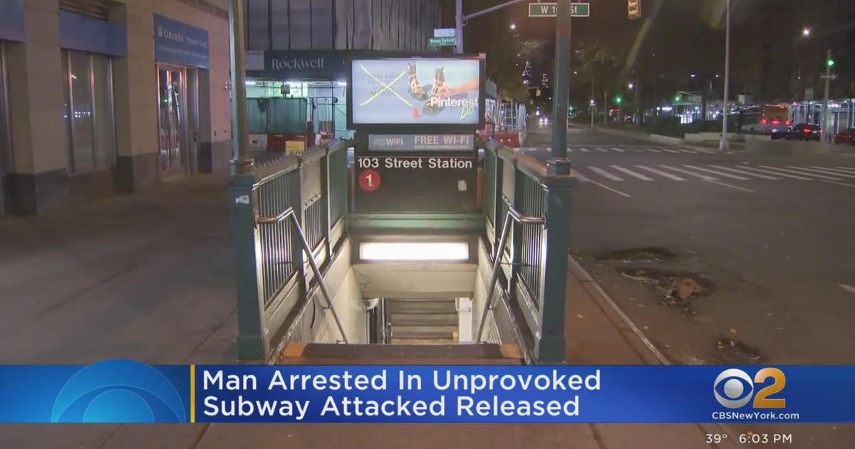 Man arrested in unprovoked subway attack released - CBS New York