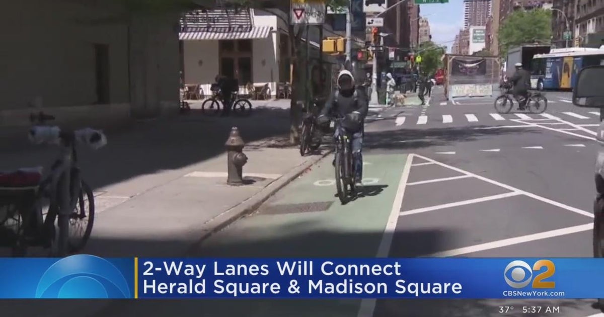 NYC expanding bike lanes in Manhattan - E04242fbe13454dd0fec0b3bece13d8d