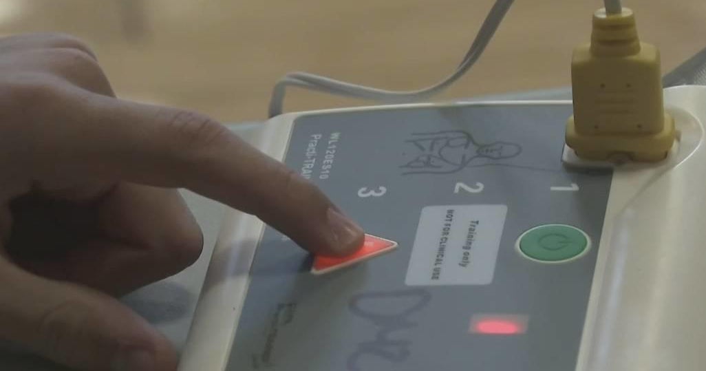 Mother who fought for Dominic's Law in New York wants defibrillator