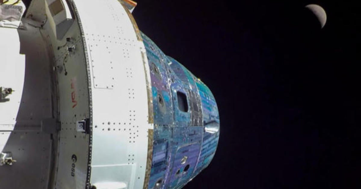 NASA's Orion Capsule Entering Lunar Orbit - CBS News