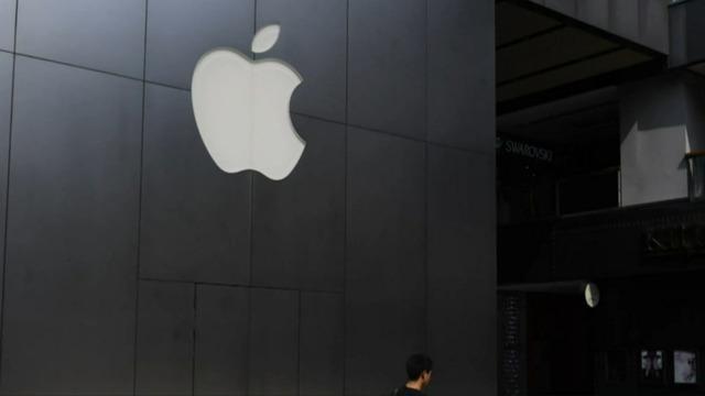 cbsn-fusion-unrest-in-china-impacts-production-of-apple-products-and-hurts-stocks-thumbnail-1501621-640x360.jpg 