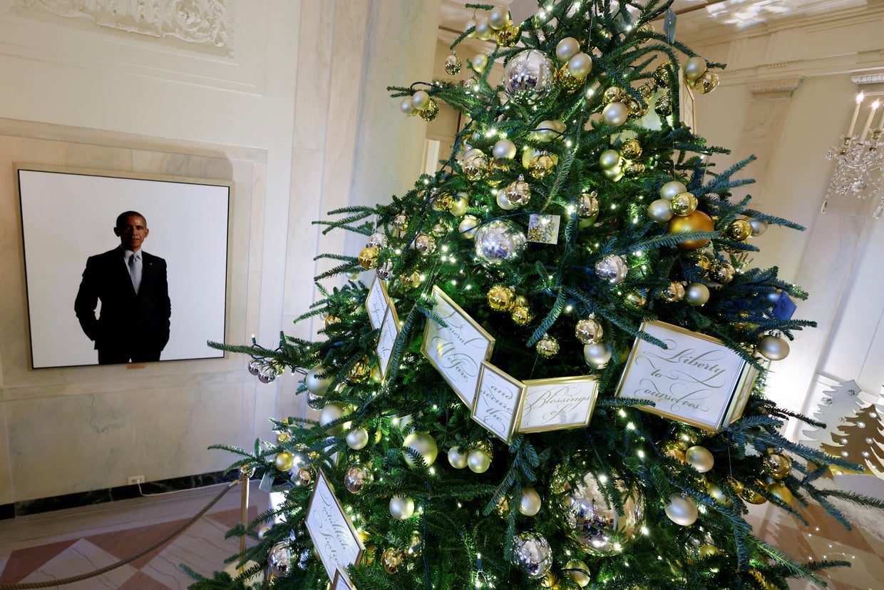 Christmas decorations on the theme "We the People" are unveiled at the White House 