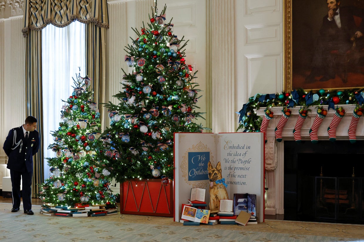 Christmas decorations on the theme "We the People" are unveiled at the White House 