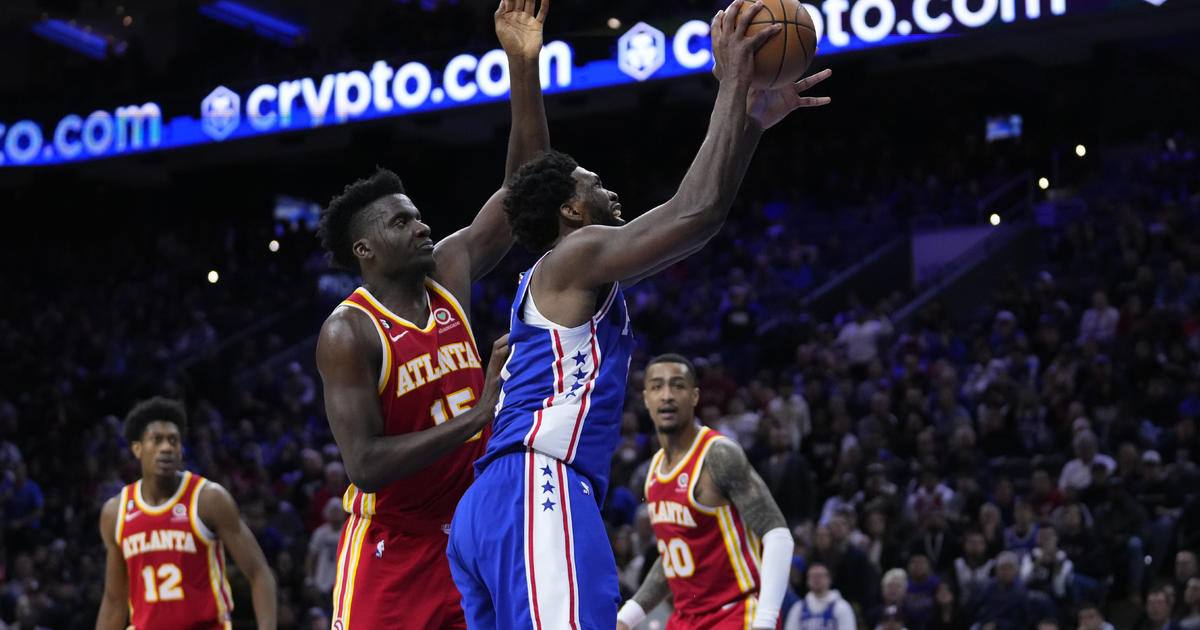 Joel Embiid misses the game winning layup 😮 76ers vs Hawks G4