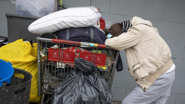 Sweep of homeless encampments continue in Chinatown, New York 