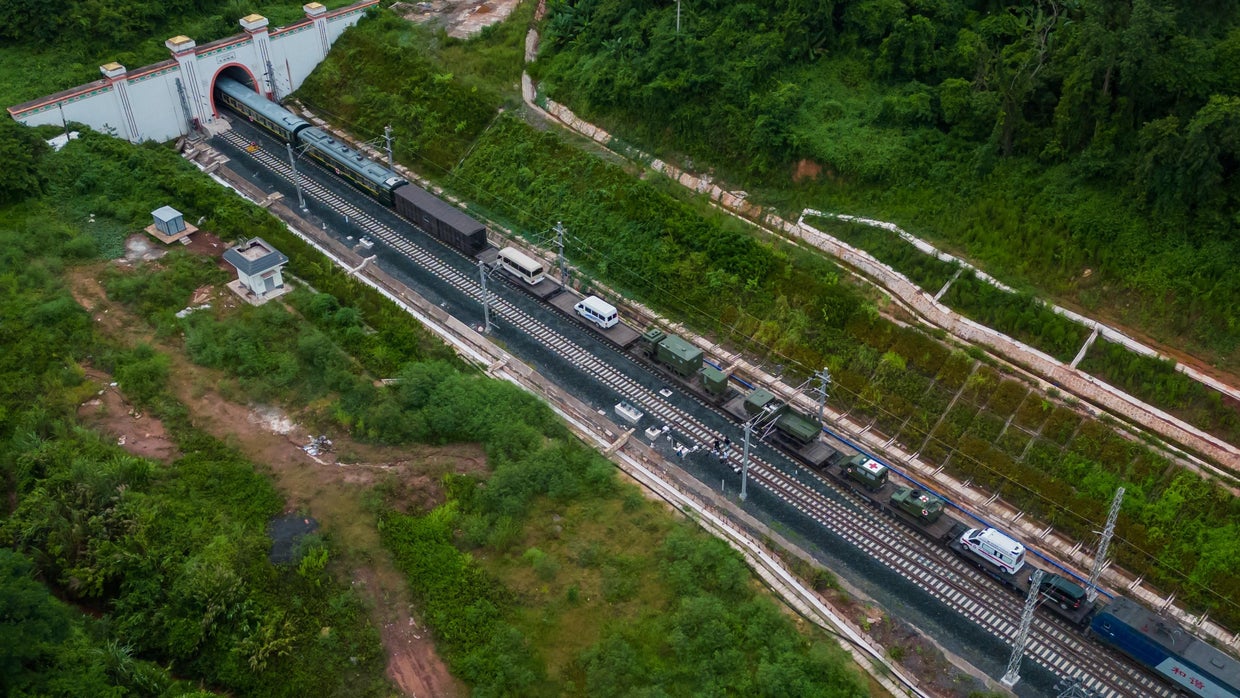 Strange border photos from around the world