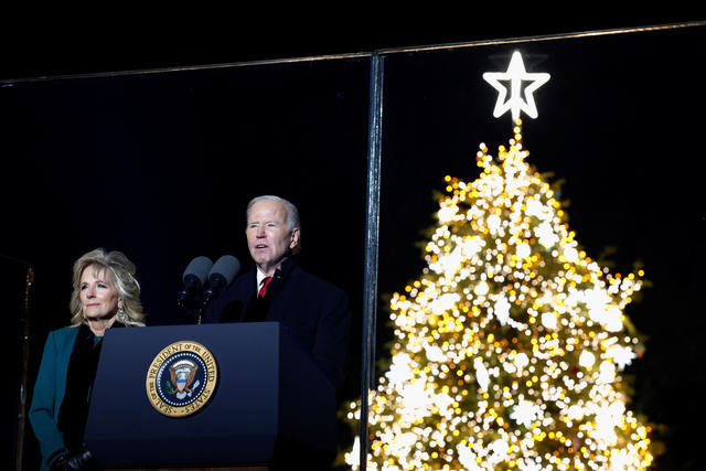 White House holiday decorations embrace 'We the People' theme for 2022