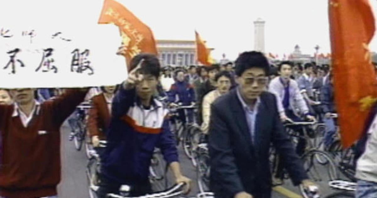 China protests echo scenes at Tiananmen Square