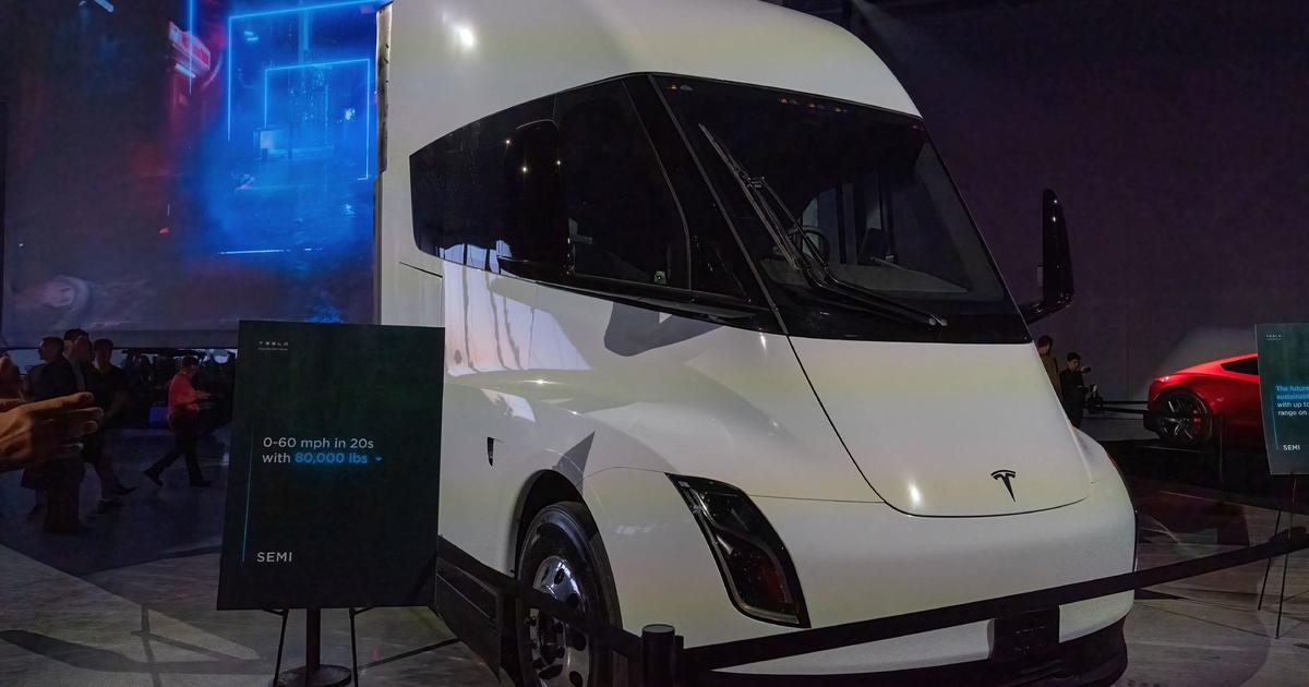 Tesla delivers electric semis to PepsiCo at Nevada factory