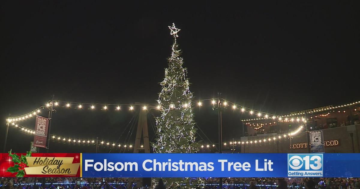 Folsom Christmas tree lighting ceremony held Friday night CBS Sacramento