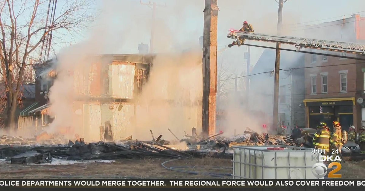 Crews battle fire in McKees Rocks CBS Pittsburgh