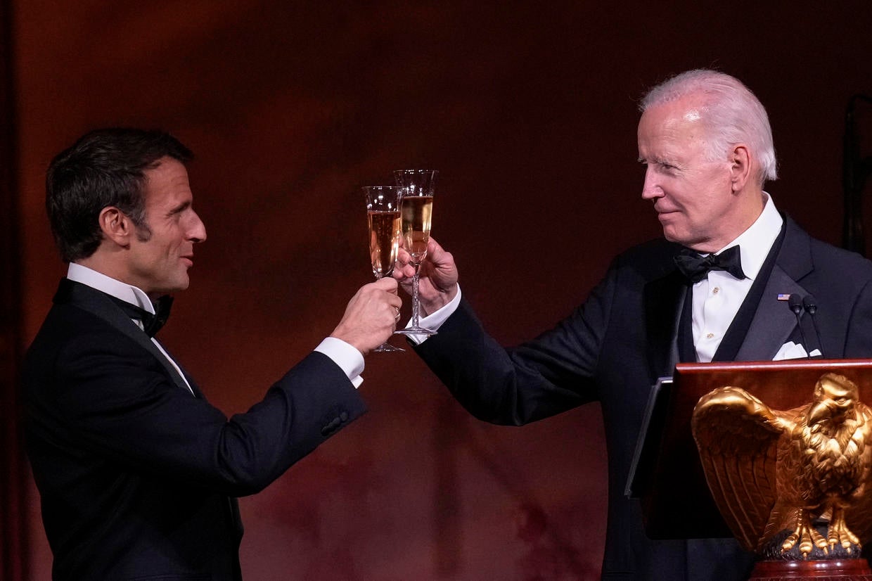 To 2024? Bidens playfully toast reelection bid at state dinner, source ...