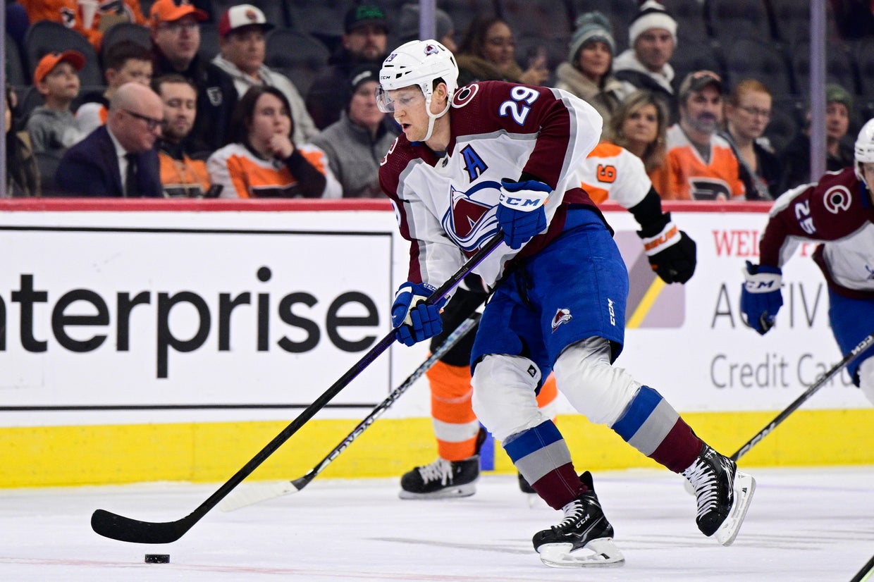 mackinnon-sidelined-about-a-month-with-upper-body-injury-cbs-colorado
