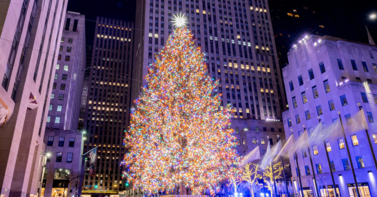Rockefeller Center Christmas Tree turns on, with virus rules - The Boston  Globe