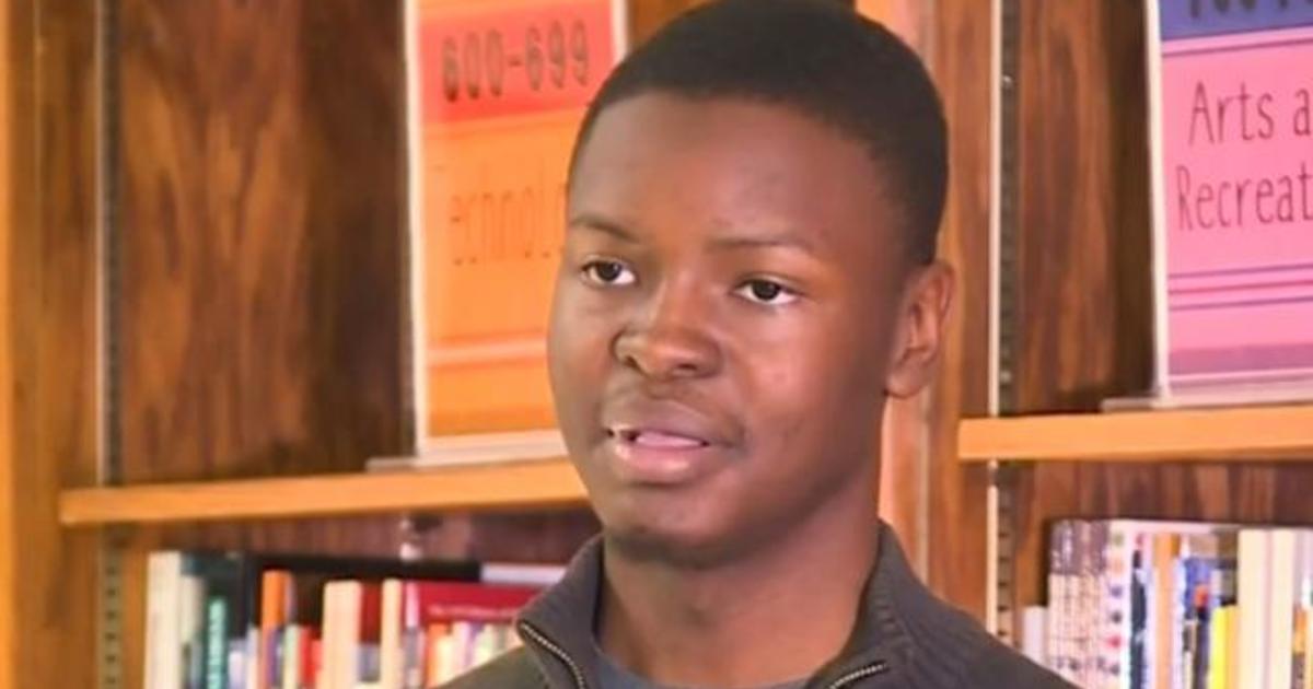 18-year-old Jaylen Smith makes history as mayor-elect of Earle, Arkansas