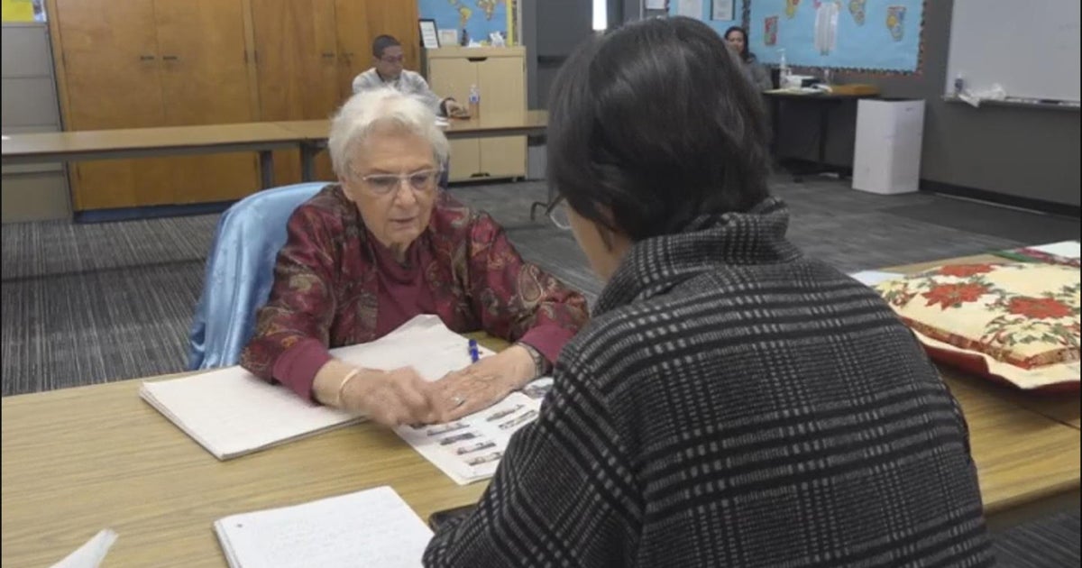 Covina teacher who helped immigrants transition into America retires after 52 years - Vimarsana News