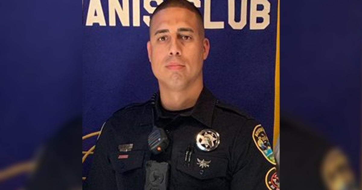 Boynton Beach front PD announces tragic off-responsibility dying of decorated veteran officer Dennis Castro