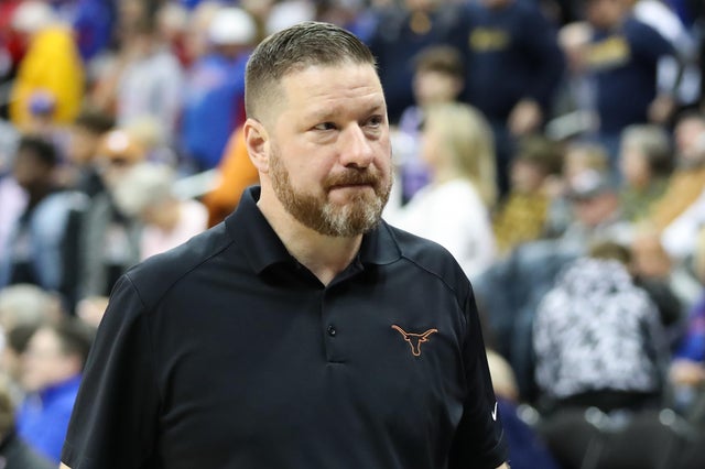 University of Texas basketball coach Chris Beard arrested on assault charge  - CBS News