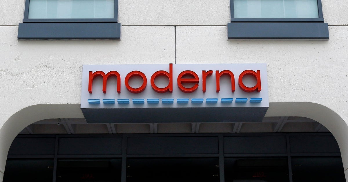 Cambridge-based Moderna will lay off 10% of employees 
