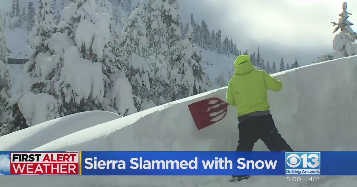 Sierra towns begin digging out of snow