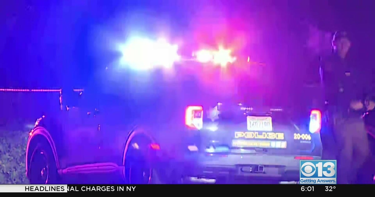 One person dead after crash in Roseville