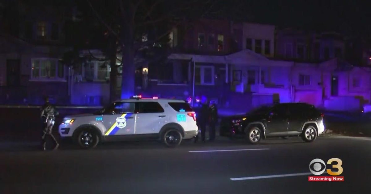 Philly police searching for 2 suspects wanted for shooting, carjacking ...