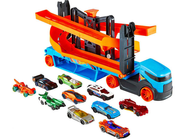 GamerCityNews hot-wheels-lift-launch-hauler The best New Year's deals at Amazon you can still shop 
