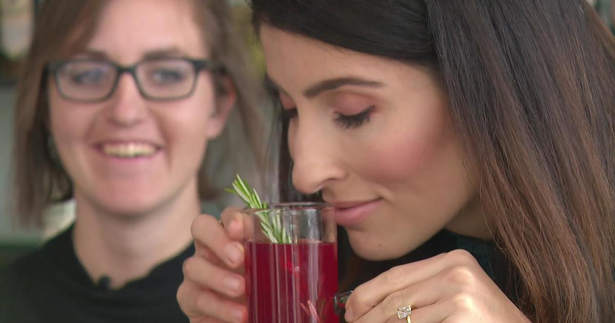 Wanna stay on Santa's "nice" list? Try these holiday mocktails - CBS