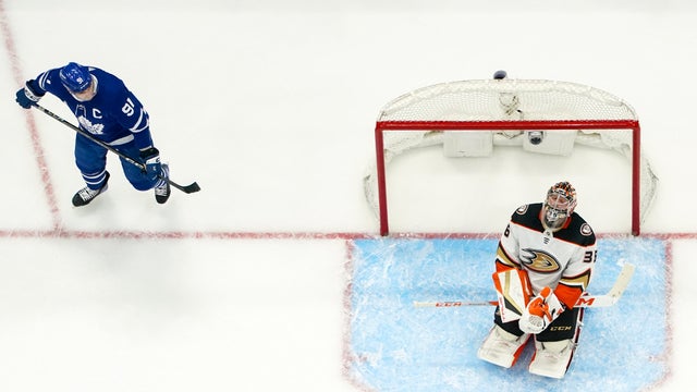 Anaheim Ducks v Toronto Maple Leafs 