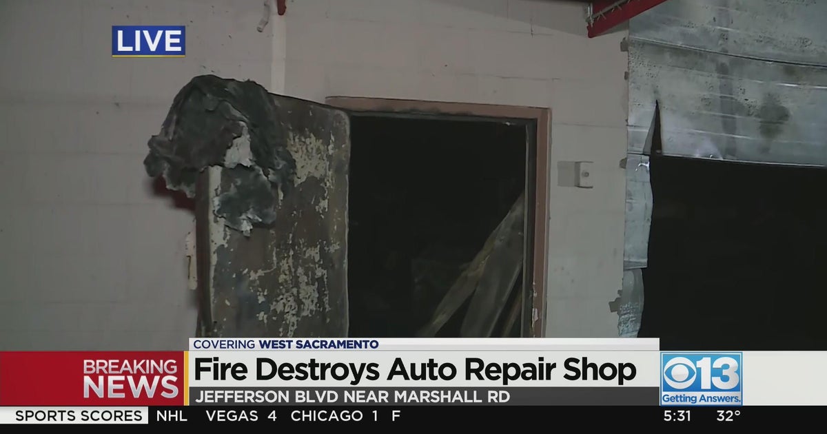 Fire destroys auto repair shop