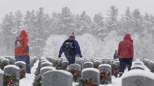 wreaths-snow.jpg 