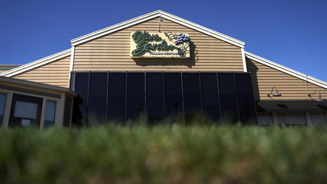 Olive Garden Parent Darden Restaurants Reports Lower Quarterly Earnings 