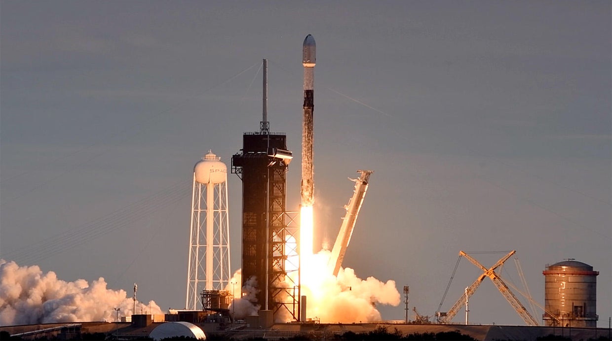 SpaceX launches 54 more Starlinks with a booster making its record ...