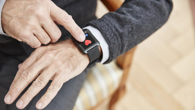  
Don't just track your steps: 4 health points to monitor on your smartwatch 
Are you using your smartwatch to the fullest? Here are 4 metrics doctors say can be useful to track beyond your daily step count. 
8H ago