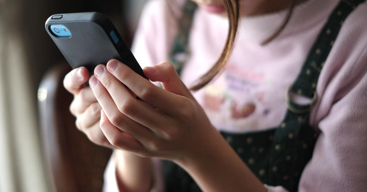 When should you get your child a cellphone?