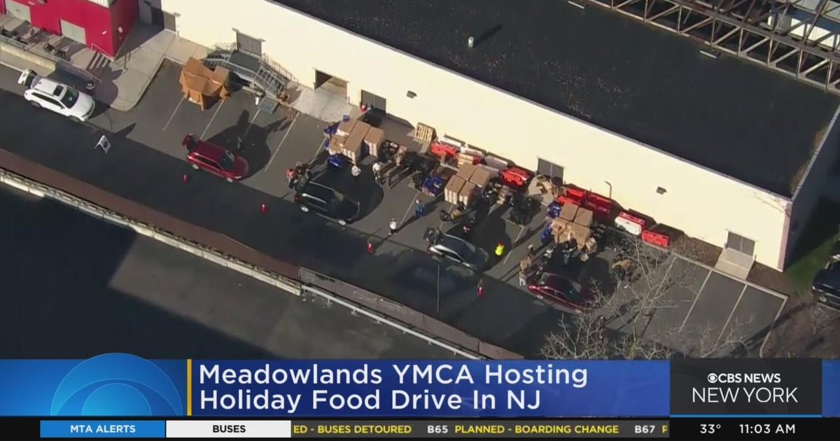 Meadowlands YMCA hosts holiday food distribution CBS New York