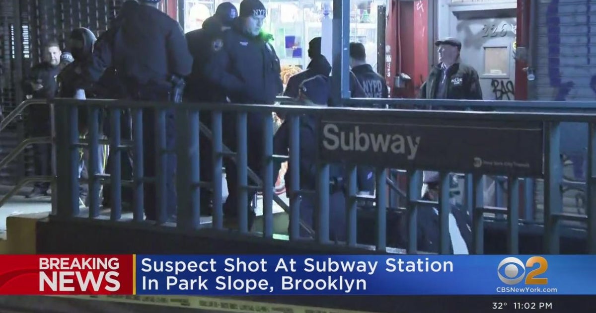 Suspect shot at subway station in Park Slope Brooklyn - CBS New York
