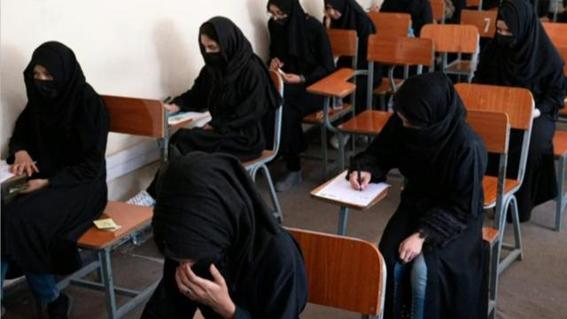 cbsn-fusion-taliban-reverts-afghanistan-back-to-1996-by-banning-women-from-university-education-thumbnail-1563758-640x360.jpg 